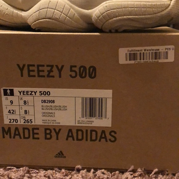 Adidas Yeezy 500 - Picture 2 of 7